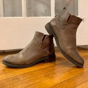 Franco Sarto Ankle Bootie!